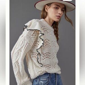 En saison Knit Sweater with Black Trim